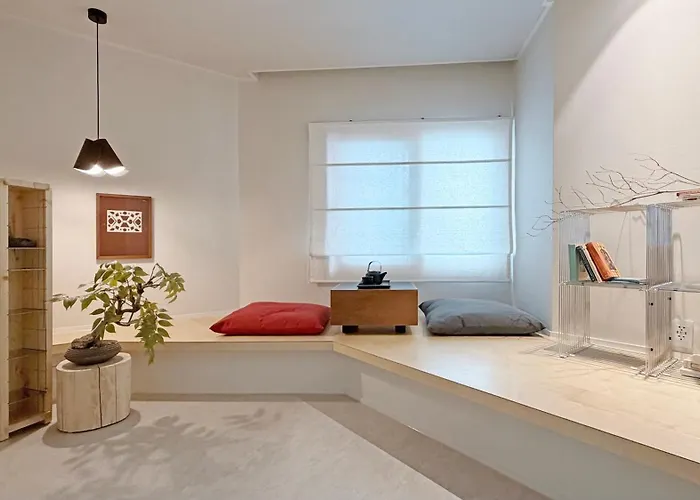 Spacious 132 Sqm, Ddp , Jongno Villa