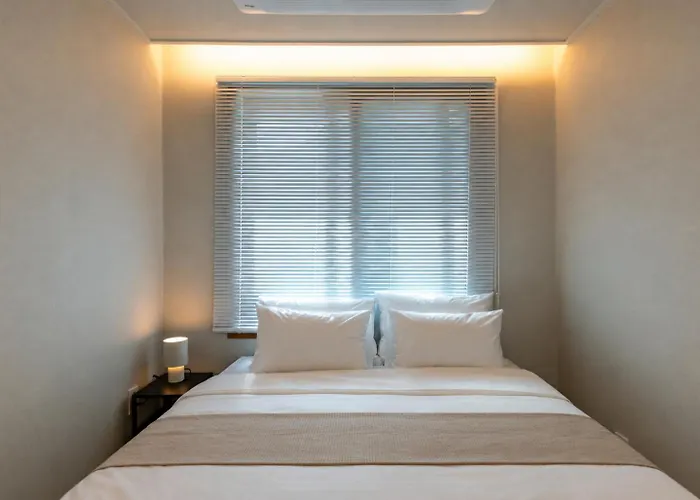 Villa Spacious 132 Sqm, Ddp , Jongno